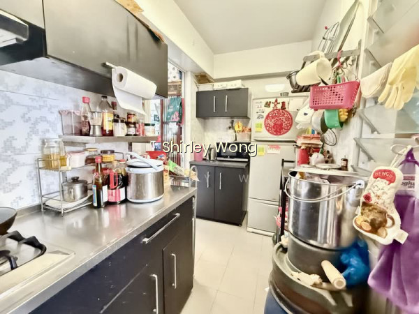 561B JURONG WEST STREET 42 photo 2