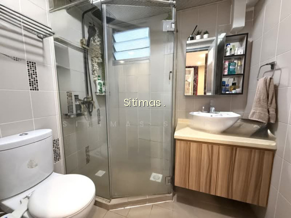 180A RIVERVALE CRESCENT photo 2