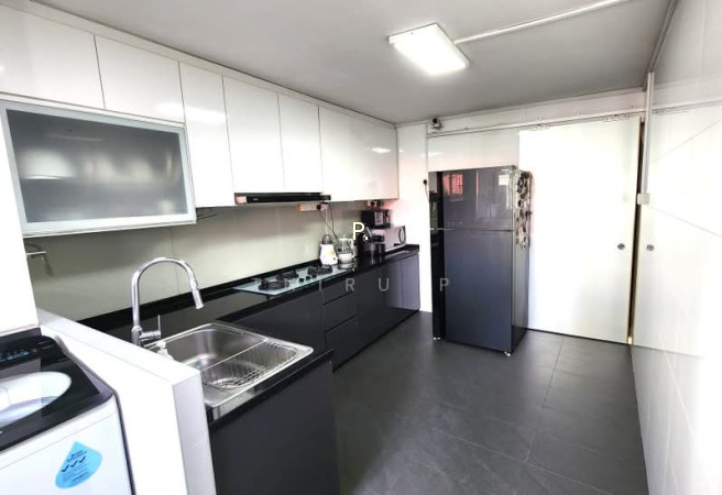 241 JURONG EAST STREET 24 photo 4