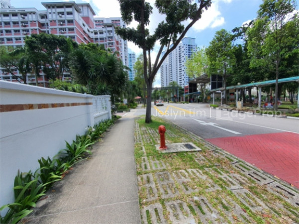 CENTRAL GREEN CONDOMINIUM photo 6