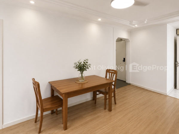665 WOODLANDS RING ROAD photo 5