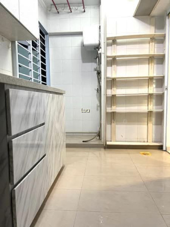 32 EUNOS CRESCENT photo 2