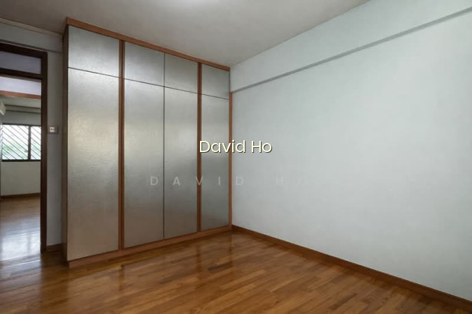 402 PANDAN GARDENS photo 5