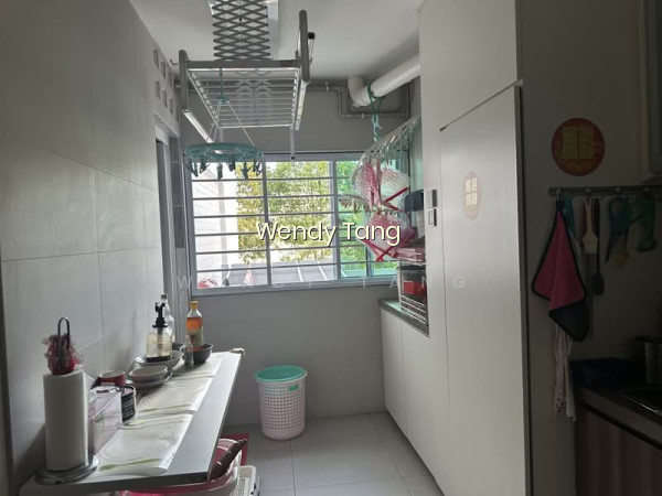 317 SERANGOON AVENUE 2 photo 3