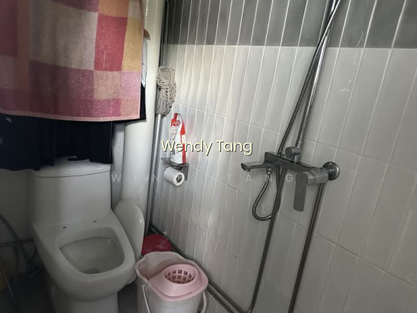 317 SERANGOON AVENUE 2 photo 4