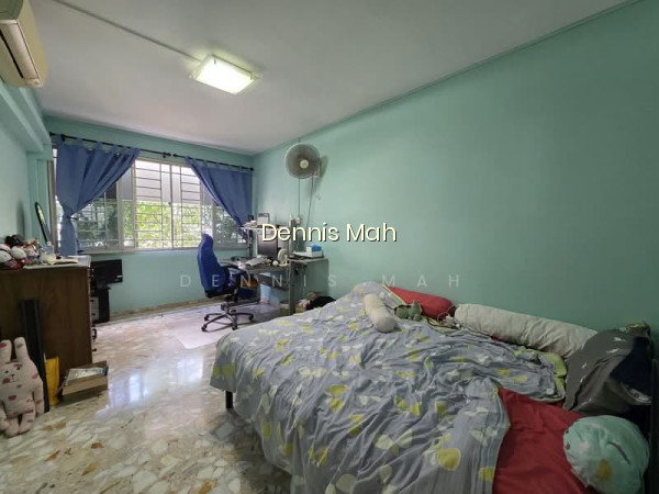 306 YISHUN CENTRAL photo 3
