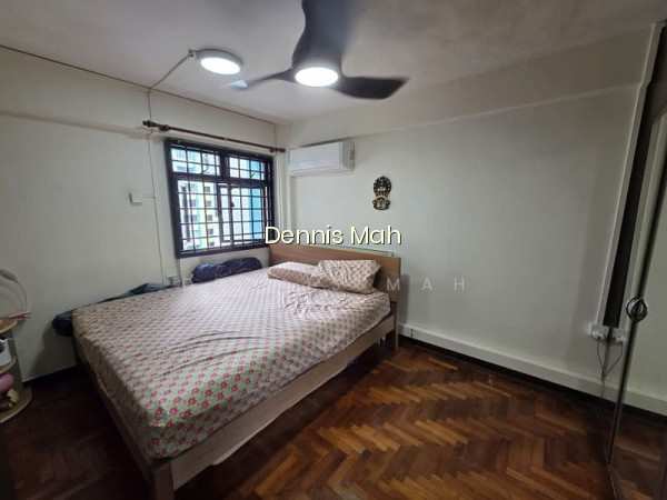 75 WHAMPOA DRIVE photo 2