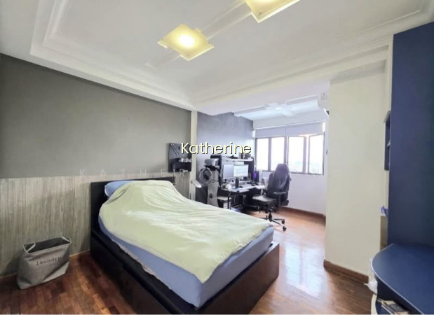 FERNWOOD TOWERS 9