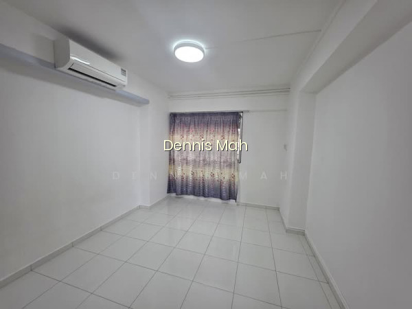510 PASIR RIS STREET 52 photo 3