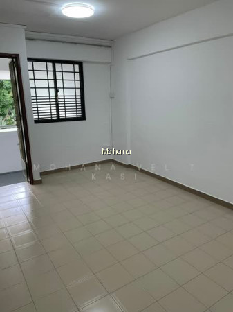 356 Hougang Avenue 7 image 1 of 10