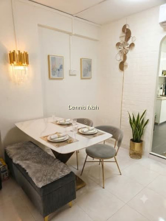 130 MARSILING RISE photo 3