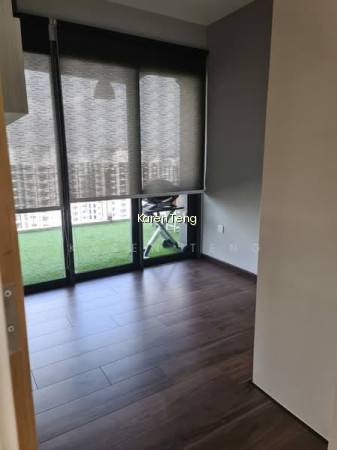 THE LAKEFRONT RESIDENCES photo 2