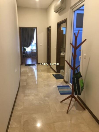 RITZ @ FARRER photo 2