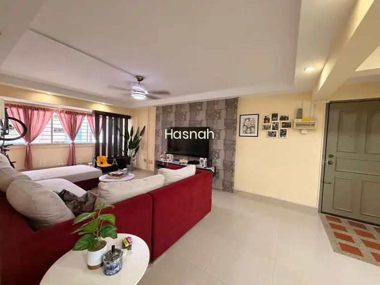 815 Tampines Avenue 4 image 1 of 10