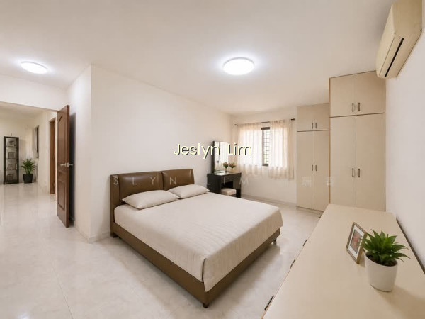 480 SEMBAWANG DRIVE photo 5