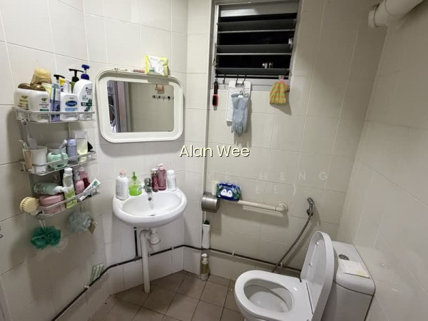 211 JURONG EAST STREET 21 photo 3