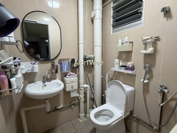 211 JURONG EAST STREET 21 photo 4