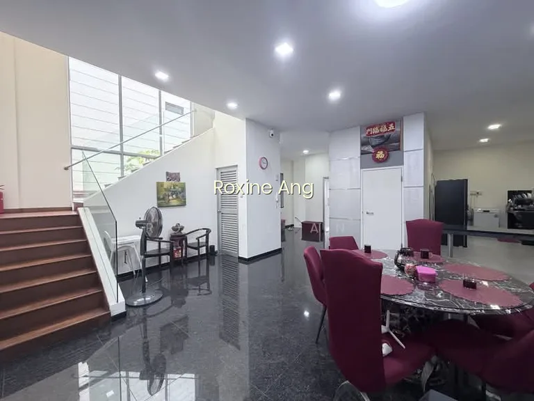 D20 Freehold Detached Near St.nicholas Girls School | Mayflower MRT image 1 of 10