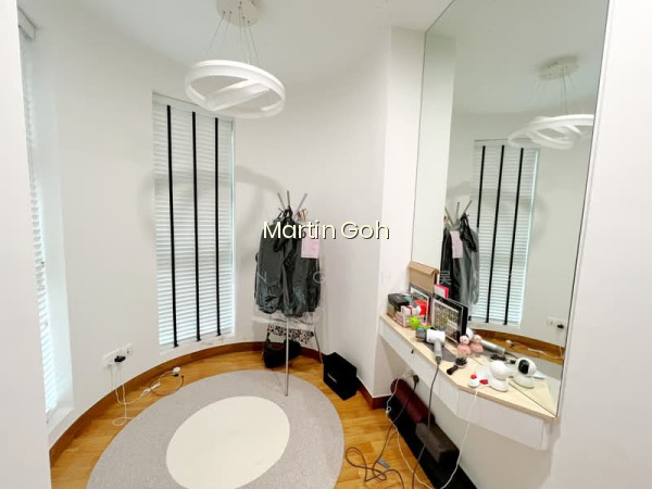 ADAM PARK CONDOMINIUM photo 6