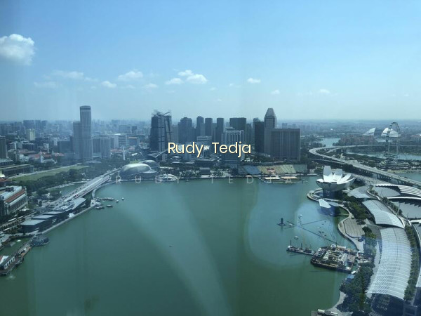 MARINA BAY RESIDENCES photo 2
