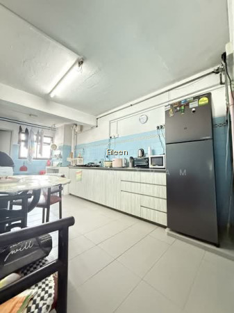 44 SIMS DRIVE photo 5
