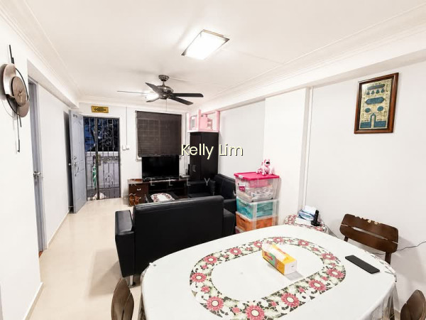 642 HOUGANG AVENUE 8