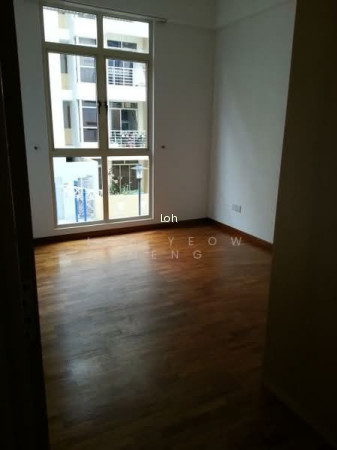 SIMS GREEN photo 2