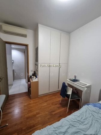 THE METROPOLITAN CONDOMINIUM 8