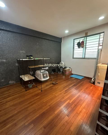102 COMMONWEALTH CRESCENT photo 5