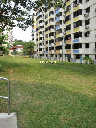 102 COMMONWEALTH CRESCENT photo 6
