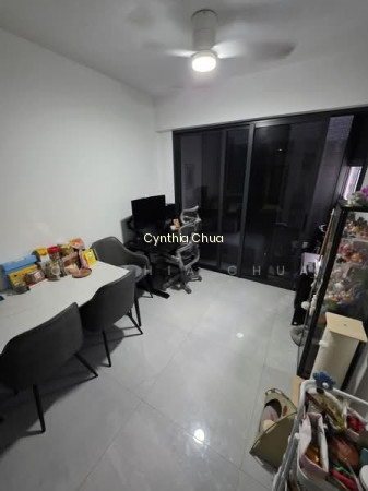 RIVERFRONT RESIDENCES photo 5