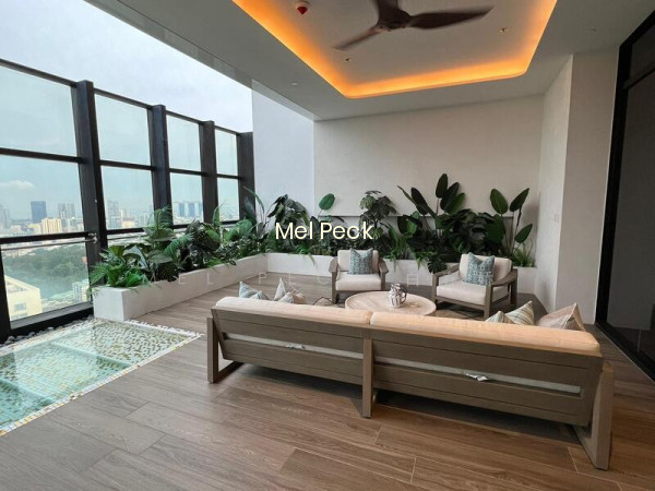 THE RITZ-CARLTON RESIDENCES photo 6