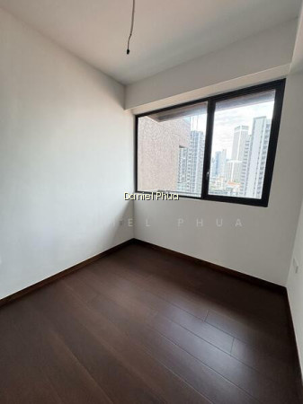 MIDTOWN MODERN 10