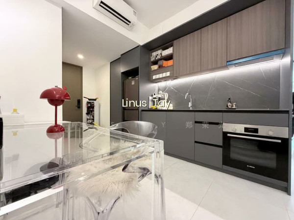 ONE-NORTH EDEN 8