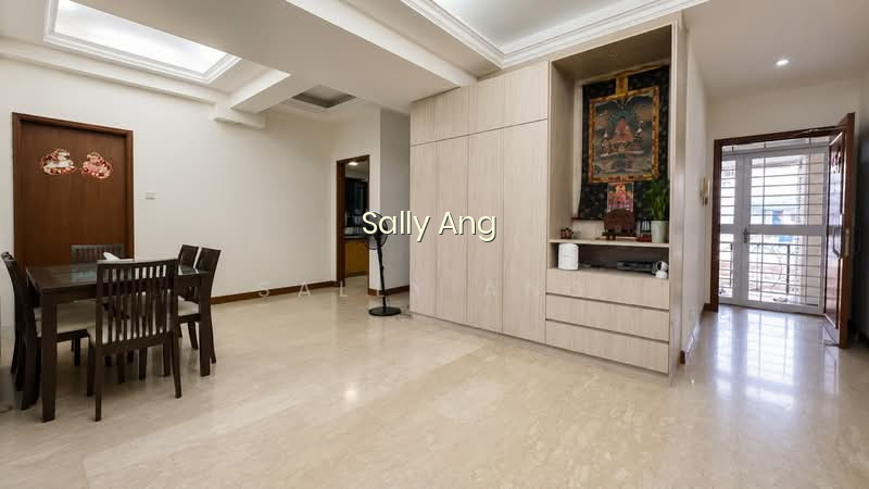 GRANDLINK SQUARE photo 5