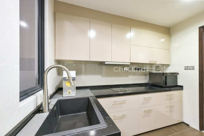 REGENT HEIGHTS 10