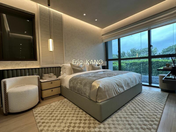 PINETREE HILL 7
