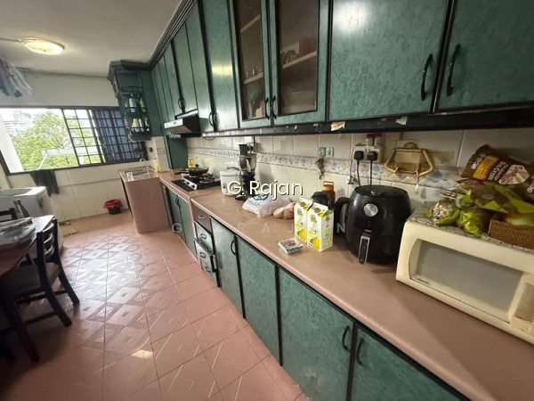 303 JURONG EAST STREET 32 photo 5