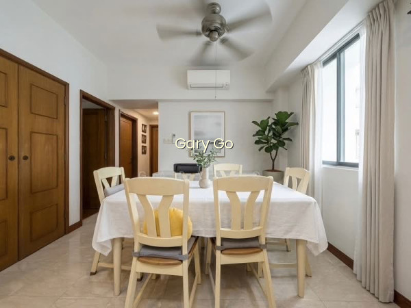 PALM GARDENS 7