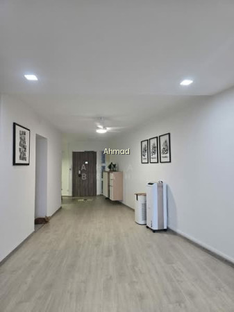 468A ADMIRALTY DRIVE photo 5