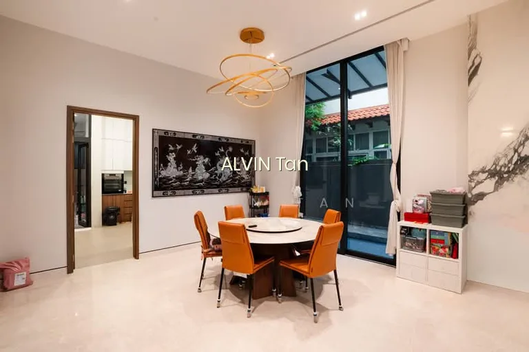 Almost Brand New 3.5 Stry Detached House image 1 of 10