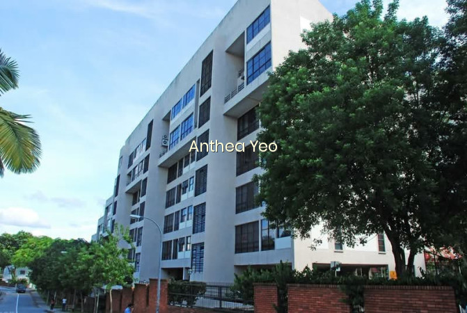 WARNER COURT 7