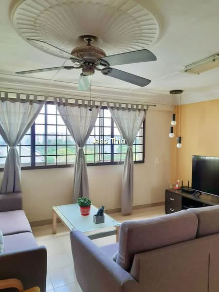 722 YISHUN STREET 71 image 1 of 9