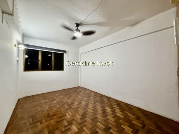 93 BEDOK NORTH AVENUE 4 photo 3