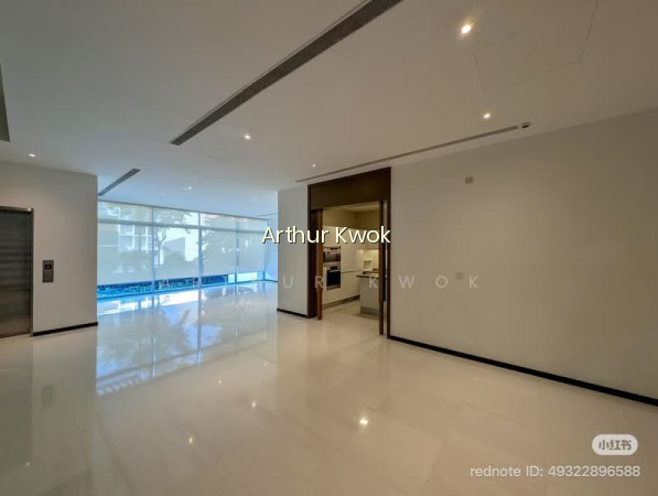RESIDENCES @ EMERALD HILL