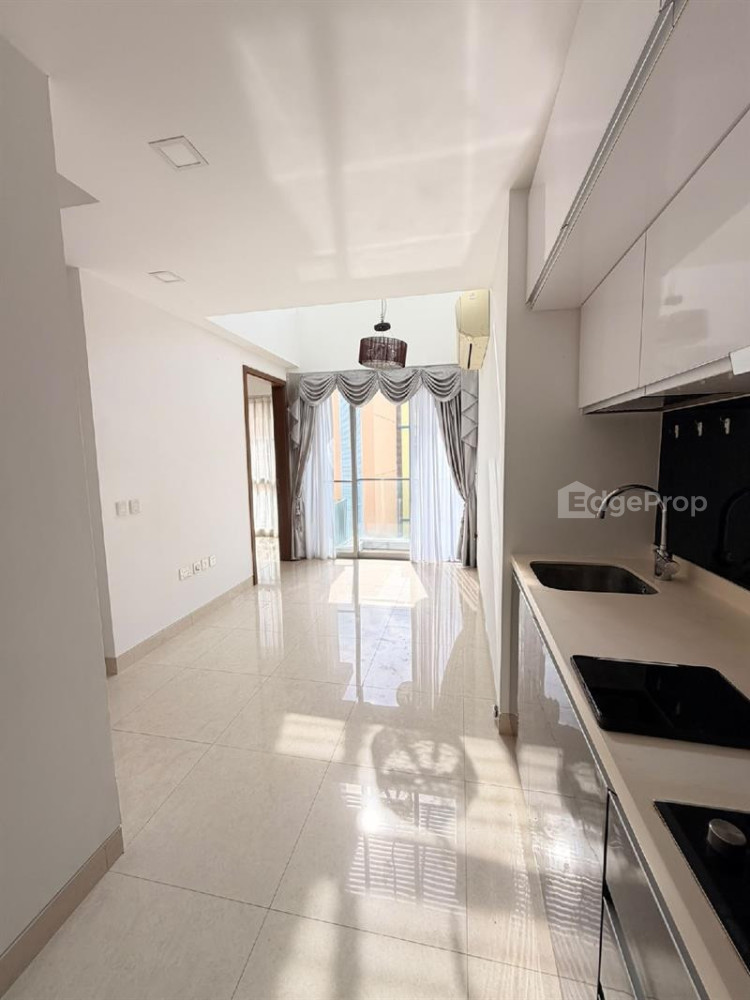 CENTRA RESIDENCE 10