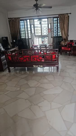 239 COMPASSVALE WALK photo 5