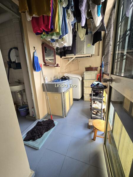 858 JURONG WEST STREET 81 image 1 of 8