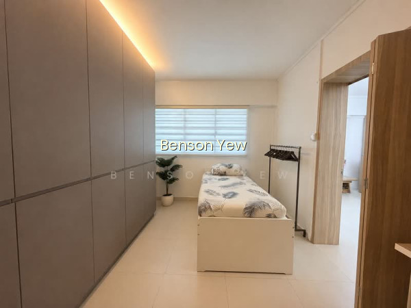 240 HOUGANG STREET 22 photo 5