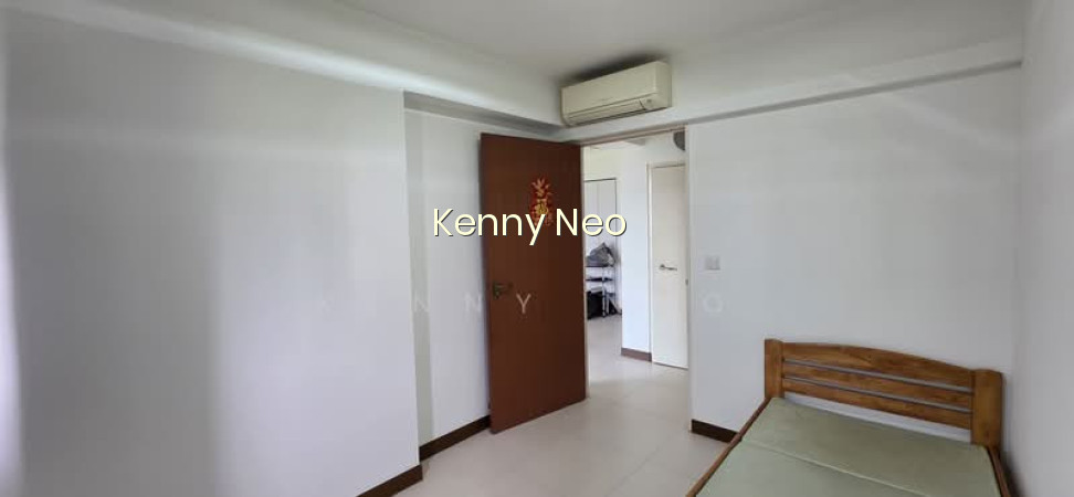 471A UPPER SERANGOON CRESCENT photo 5
